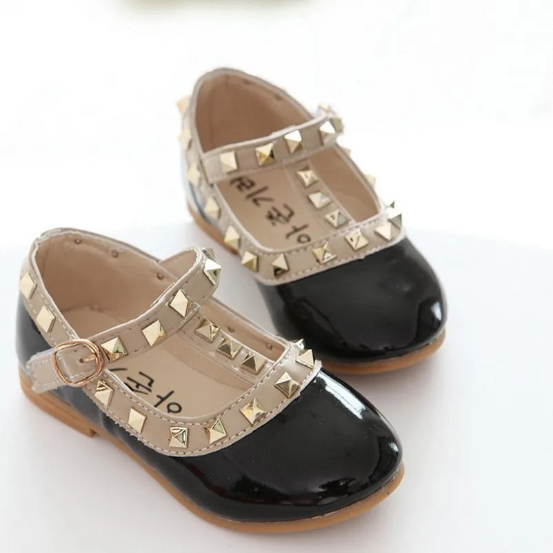 Stylish Riveted Girls' Flat Sandals