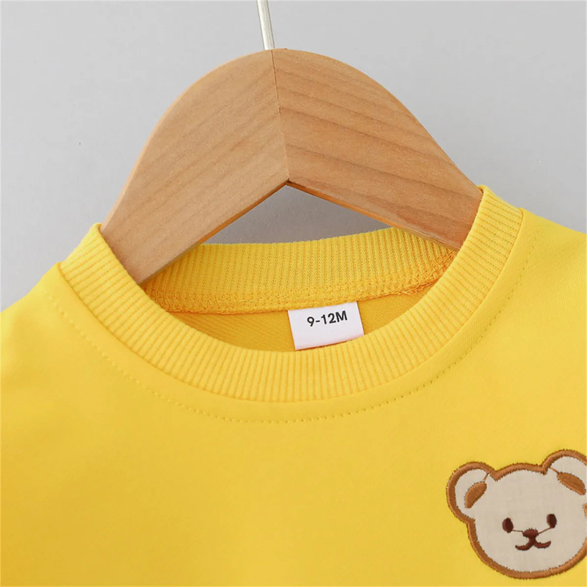 Simple Little Bear Head Round Neck Long Sleeve Top and Pants