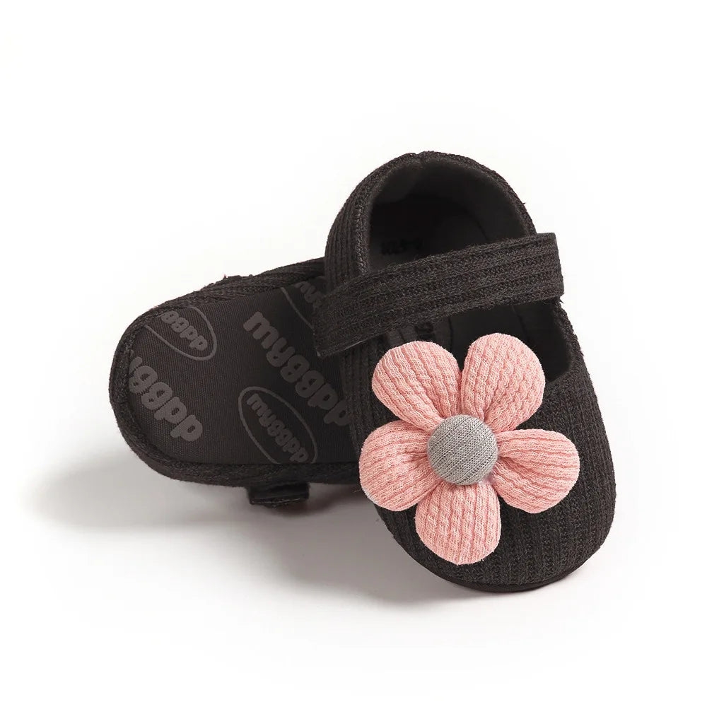 Retro Cotton Baby Girls Shoes: Soft Bottom Prewalkers for Infants (0-18M)