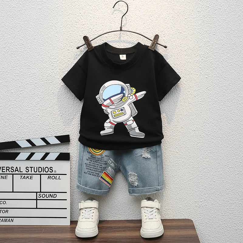 Kids "Crazy Astronaut" T-Shirt with Ripped Denim Shorts